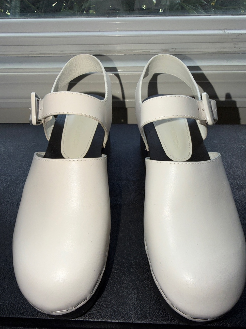 Tory Burch Runway Lug-sole Leather Clog Clogs. Cream Sz 9.5